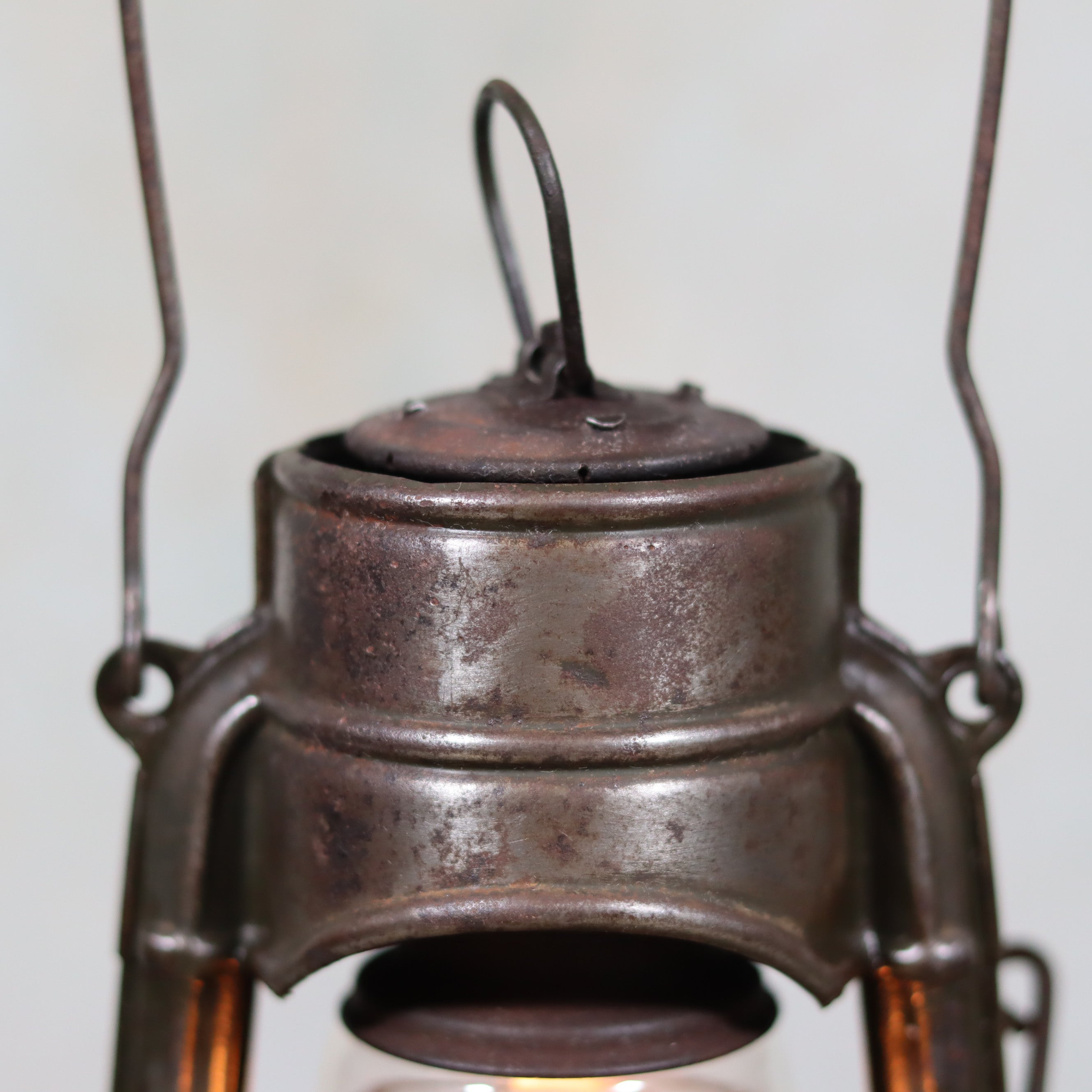 Beautiful and Functional Feuerhand “Atom 75 STK” Storm Lantern – Pre-War, Late 1930s to Early 1940s vintage oil lamp close-up.