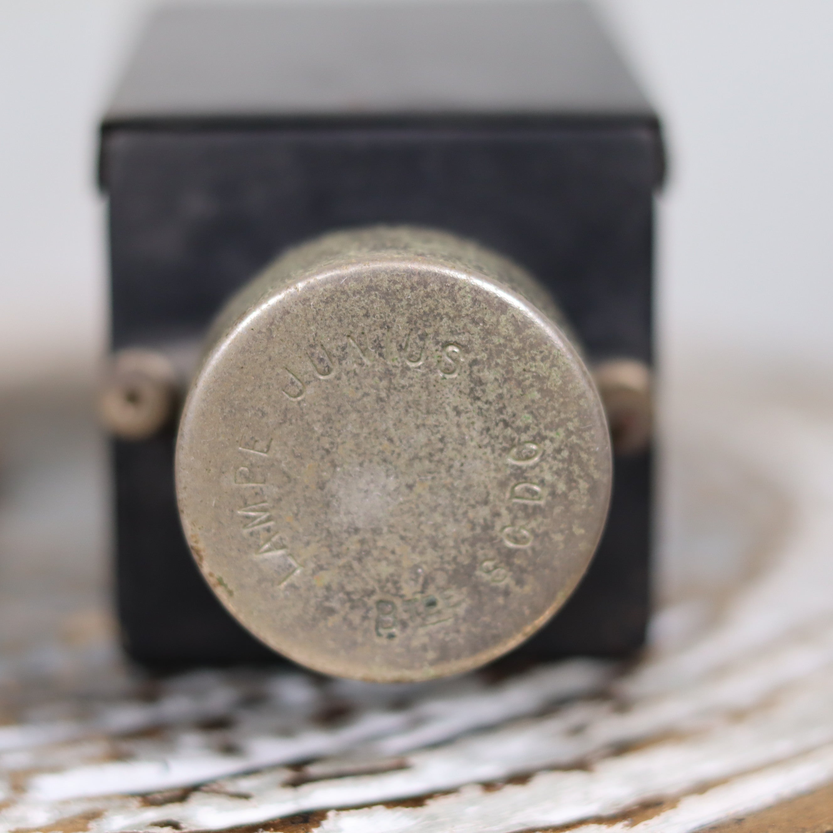 Close-up of the Rare Darkroom Oil Lamp – Pigeon Lamp with “Lampe Junius” Attachment – Excellent Condition metal component.