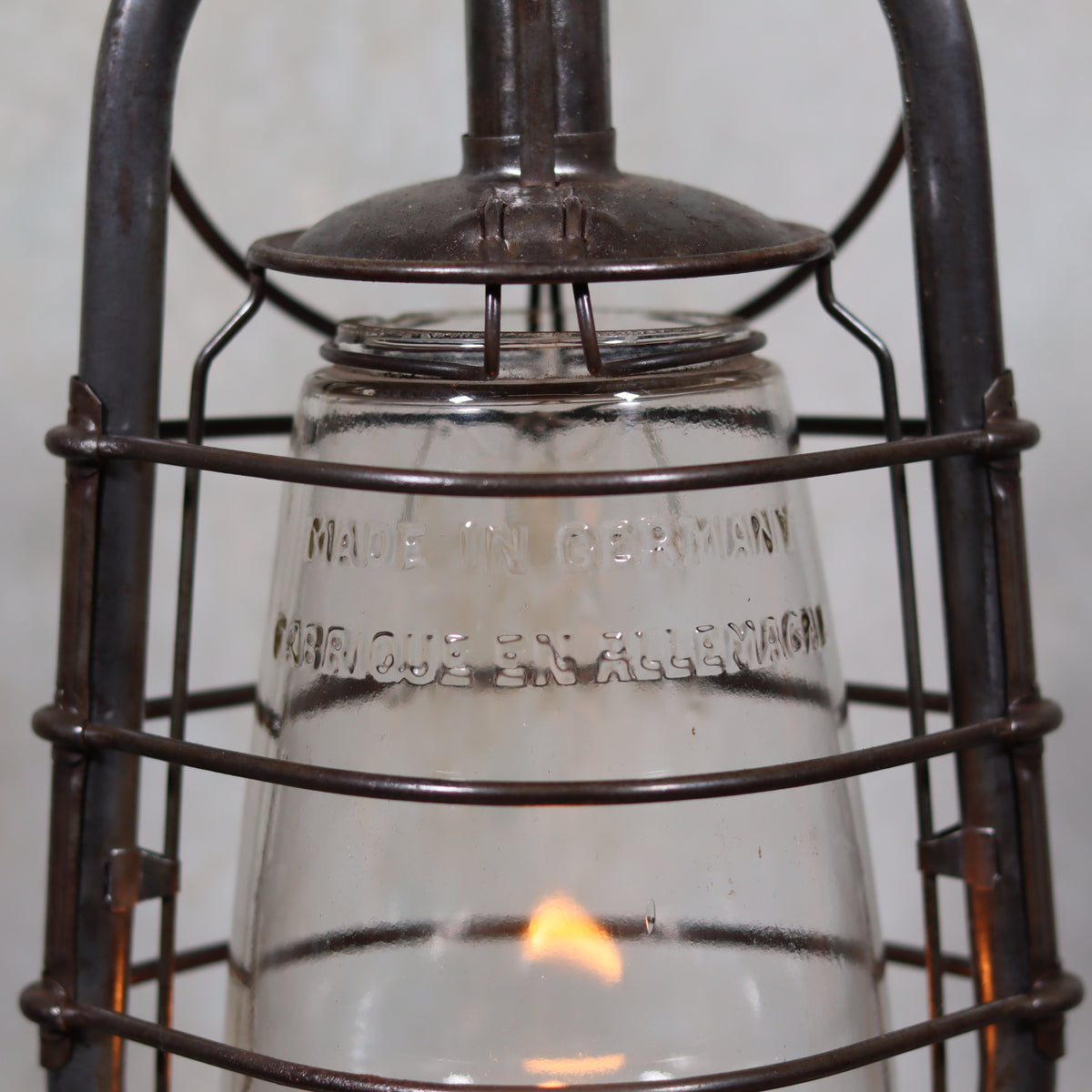Exceptional Stübgen & Co. BAT 2850 Hurricane Lantern Germany ca 1939–1940 oil lamp with marked glass and red accents