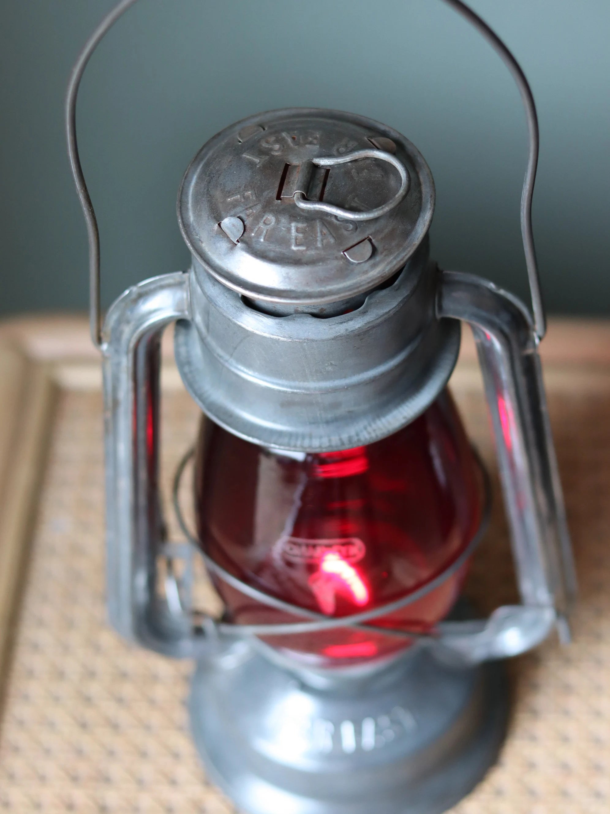 Chalwyn “Far East” Hurricane Lantern – Made in England (1960s) – Working Condition