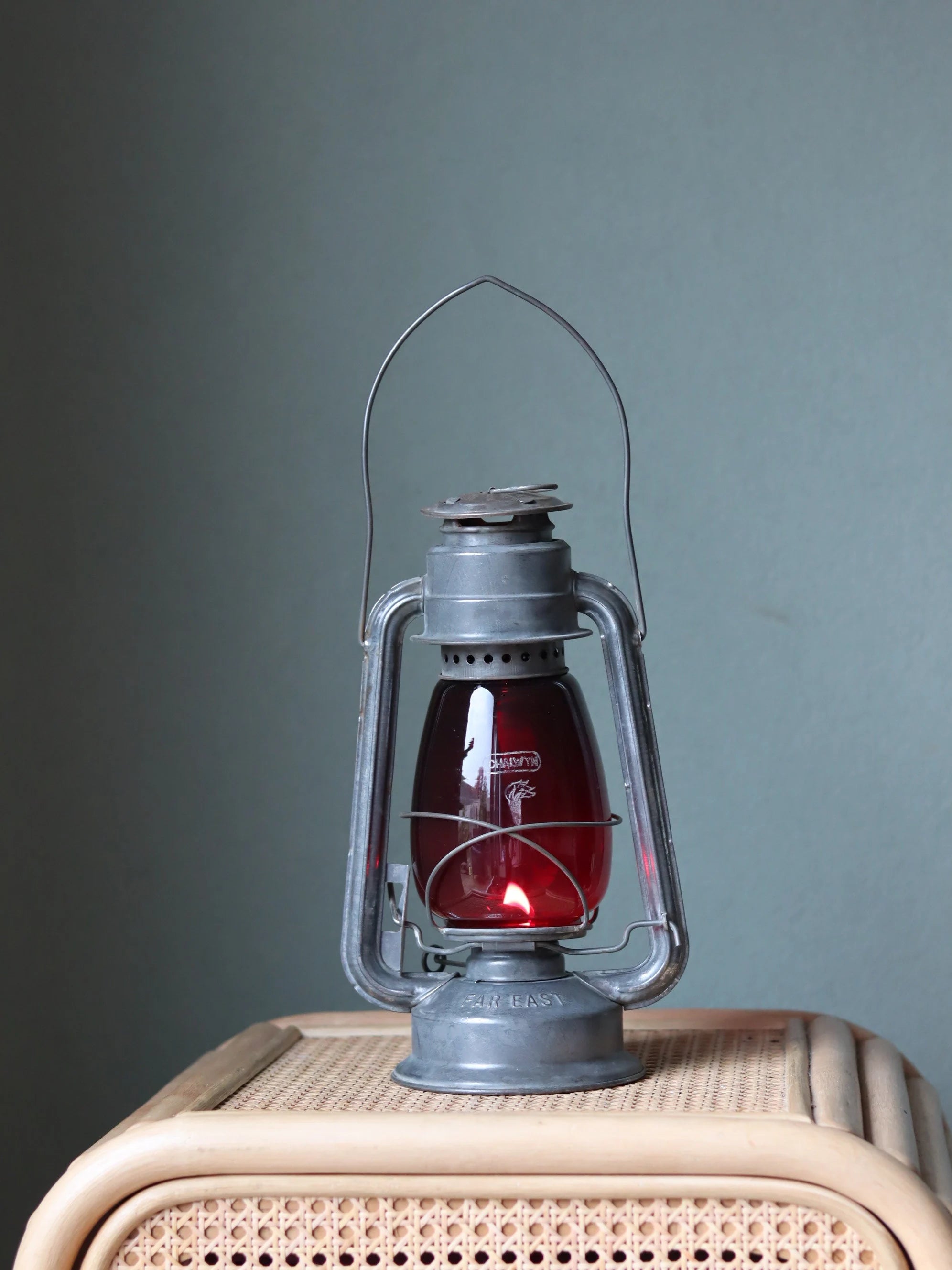 Chalwyn “Far East” Hurricane Lantern – Made in England (1960s) – Working Condition