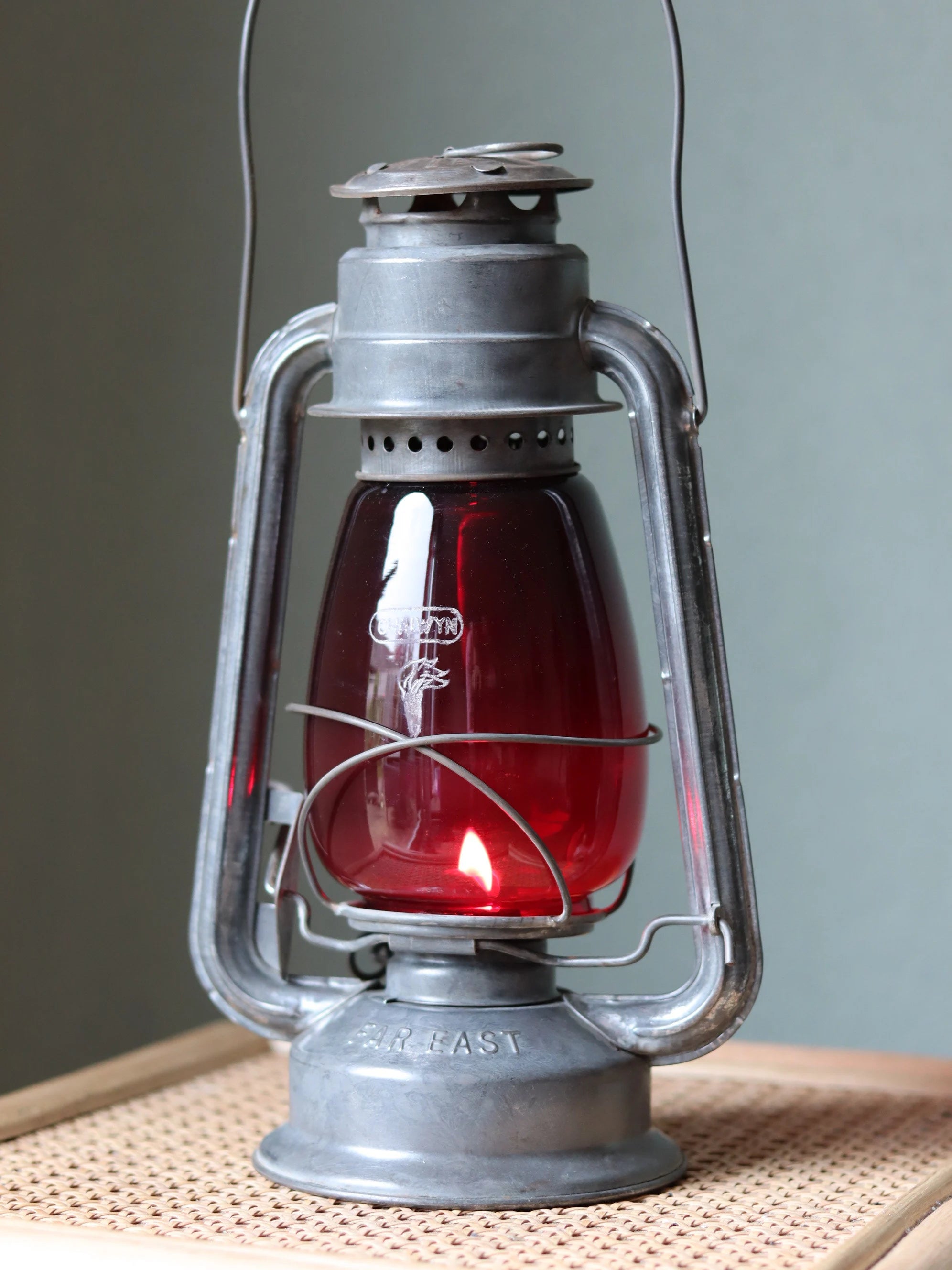 Chalwyn “Far East” Hurricane Lantern – Made in England (1960s) – Working Condition