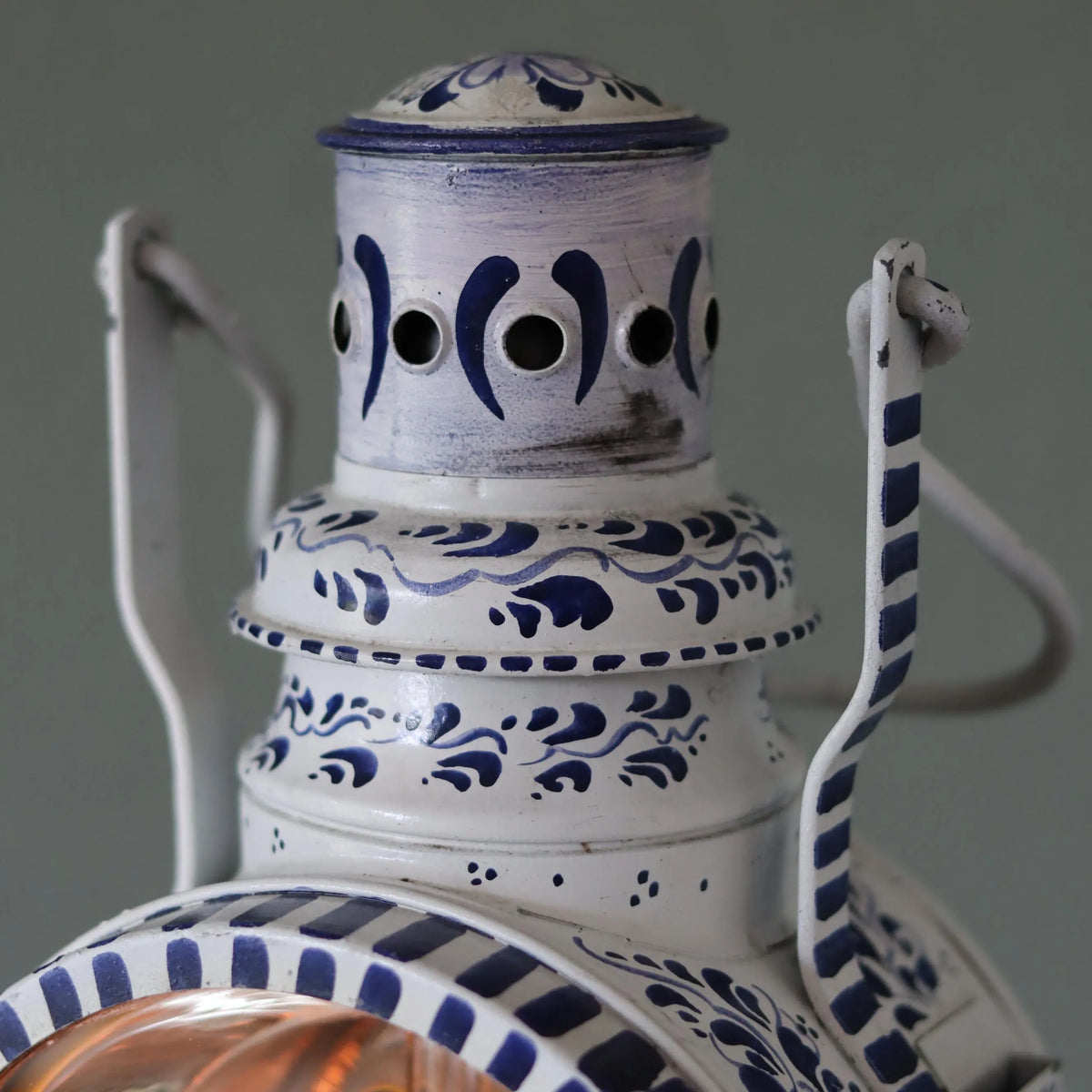 Unique Vintage Train Lantern – A. Sartorius Wuppertal (1975) – Hand-Painted Art Object with detailed oil lamp design