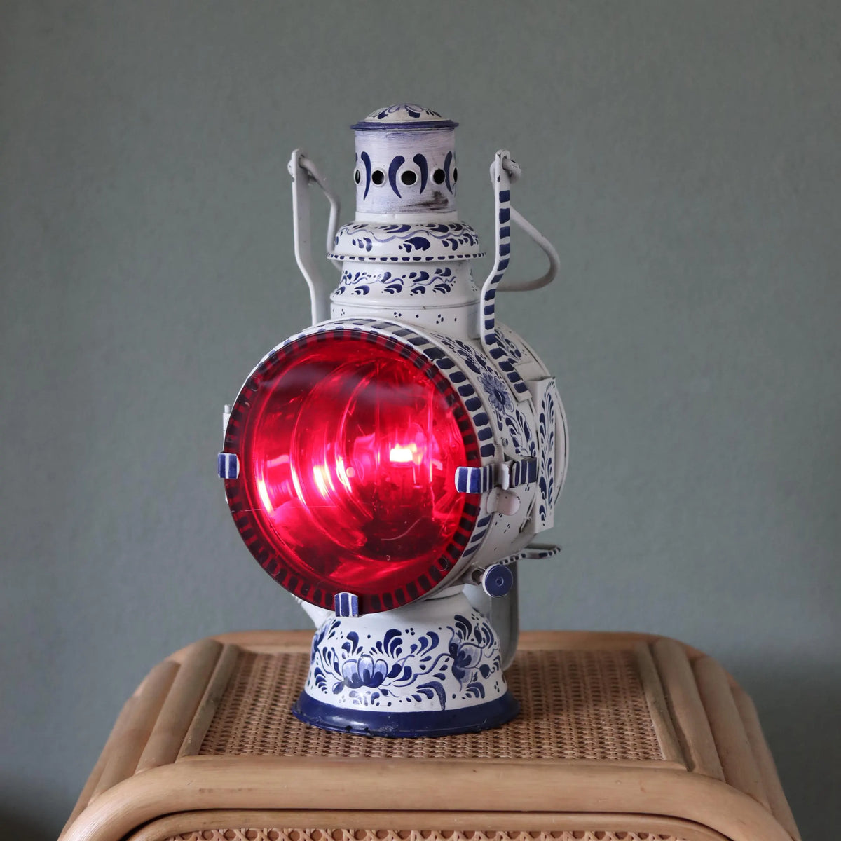Unique Vintage Train Lantern – A. Sartorius Wuppertal (1975) – Hand-Painted Art Object with detailed oil lamp design and red lens