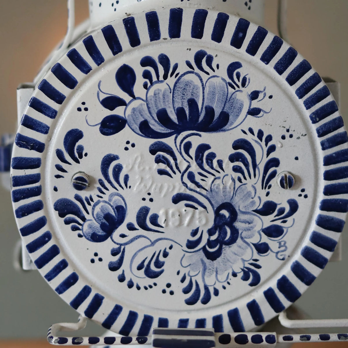 Unique Vintage Train Lantern – A. Sartorius Wuppertal (1975) – Hand-Painted Art Object featuring detailed blue floral oil lamp design