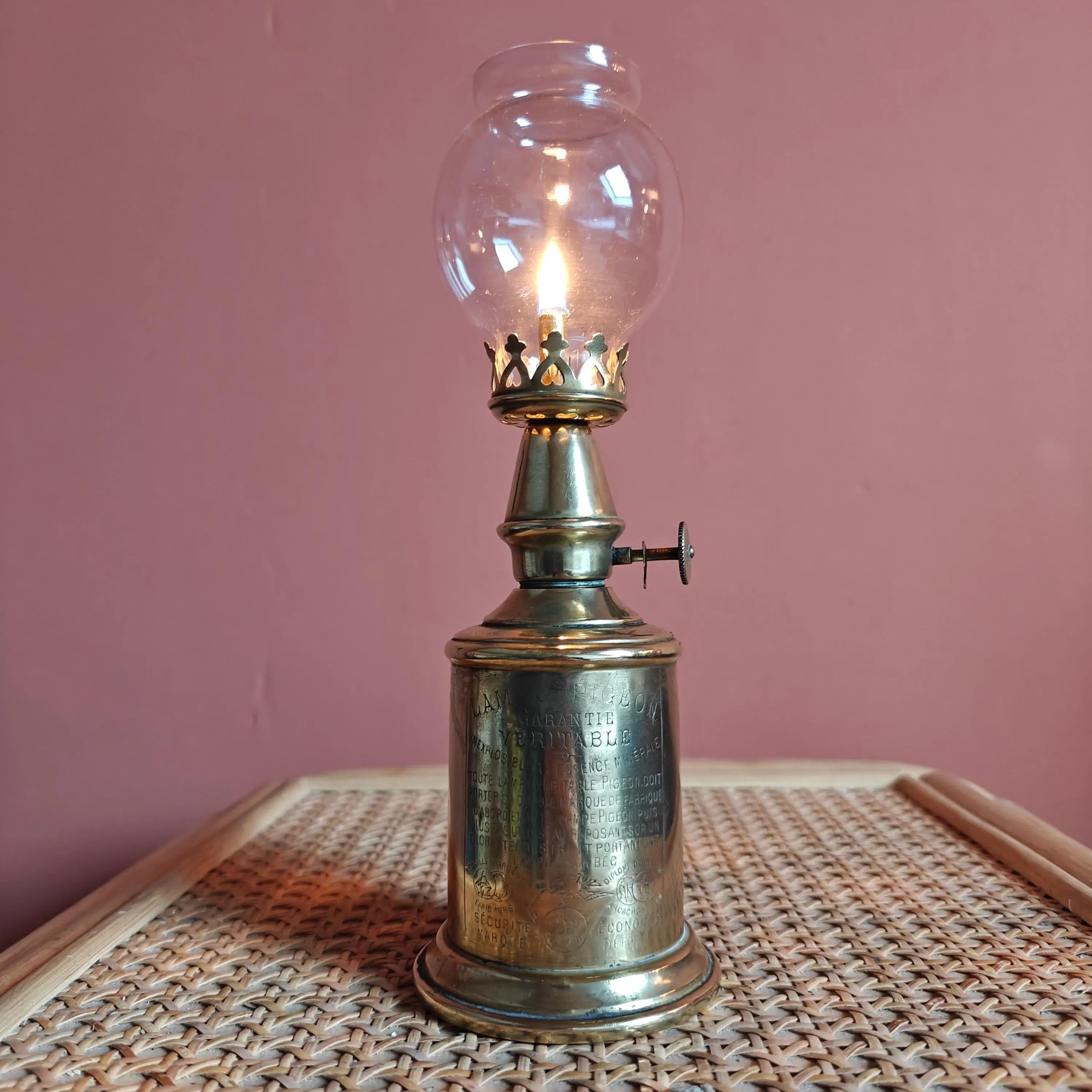 Vintage Pigeon Oil Lamp – Rare French Model (c.1900–1930)