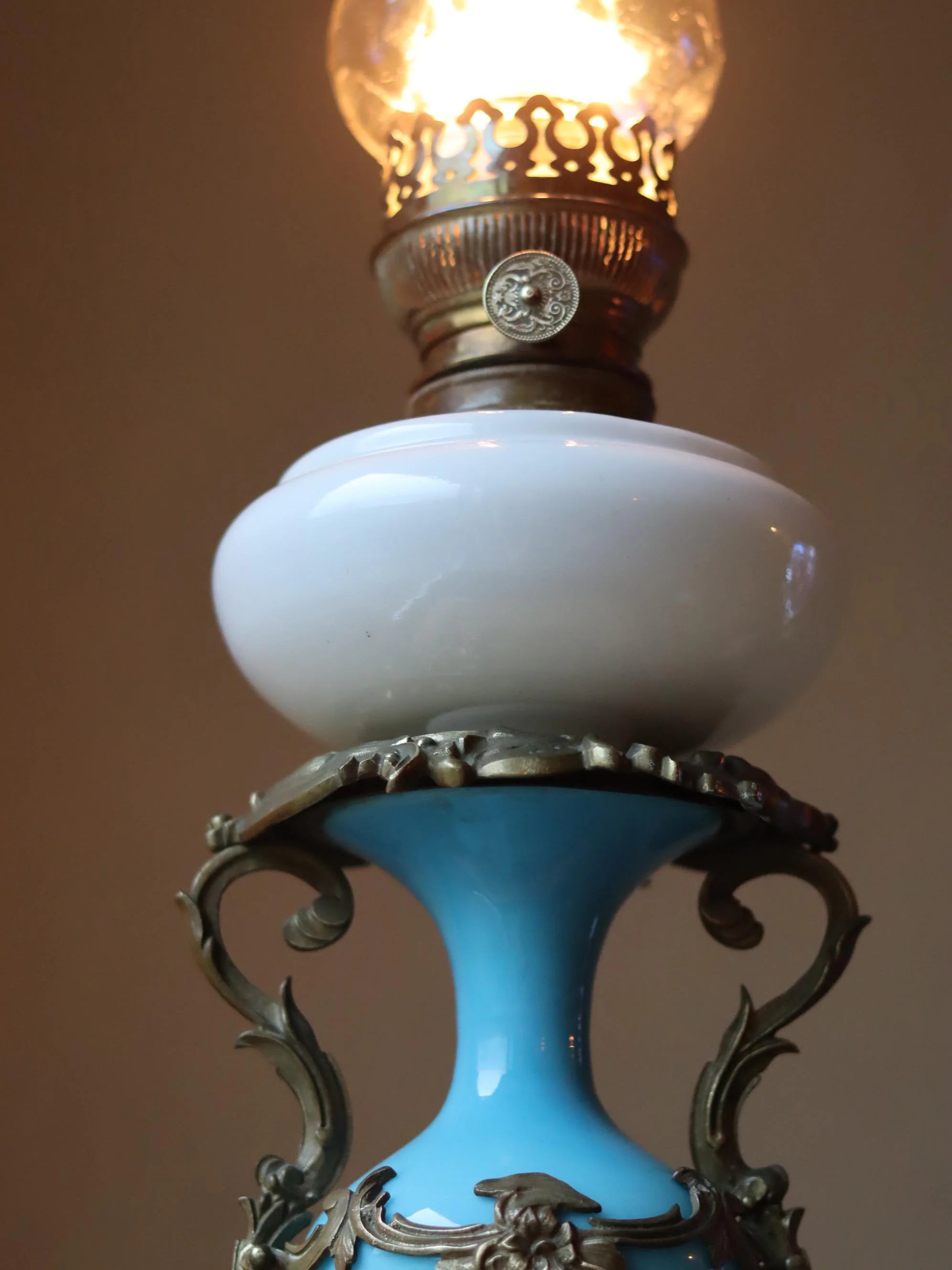 Extra-Large Antique Oil Lamp – Ehrich & Graetz Matador Burner (c.1900)