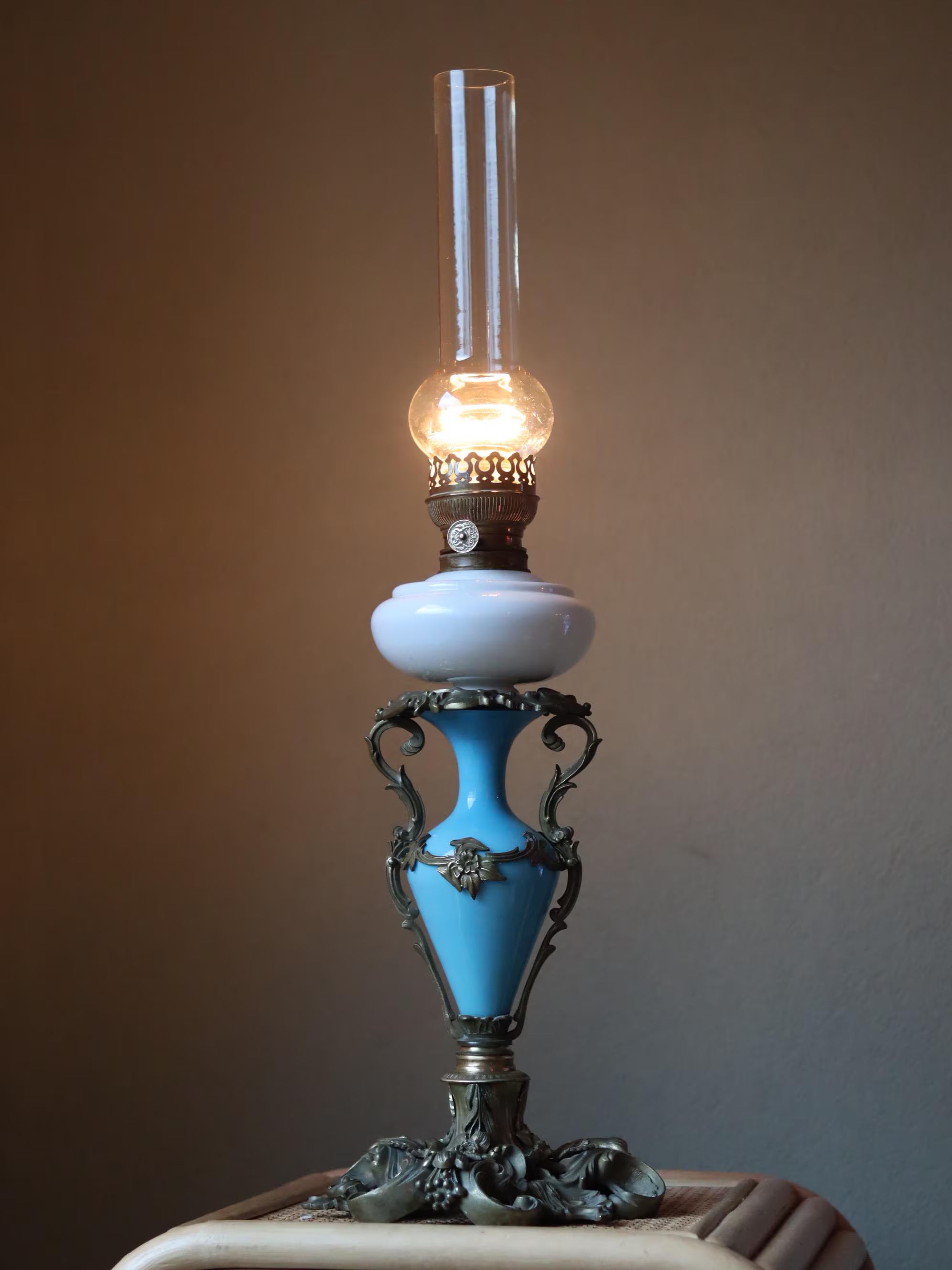 Extra-Large Antique Oil Lamp – Ehrich & Graetz Matador Burner (c.1900)