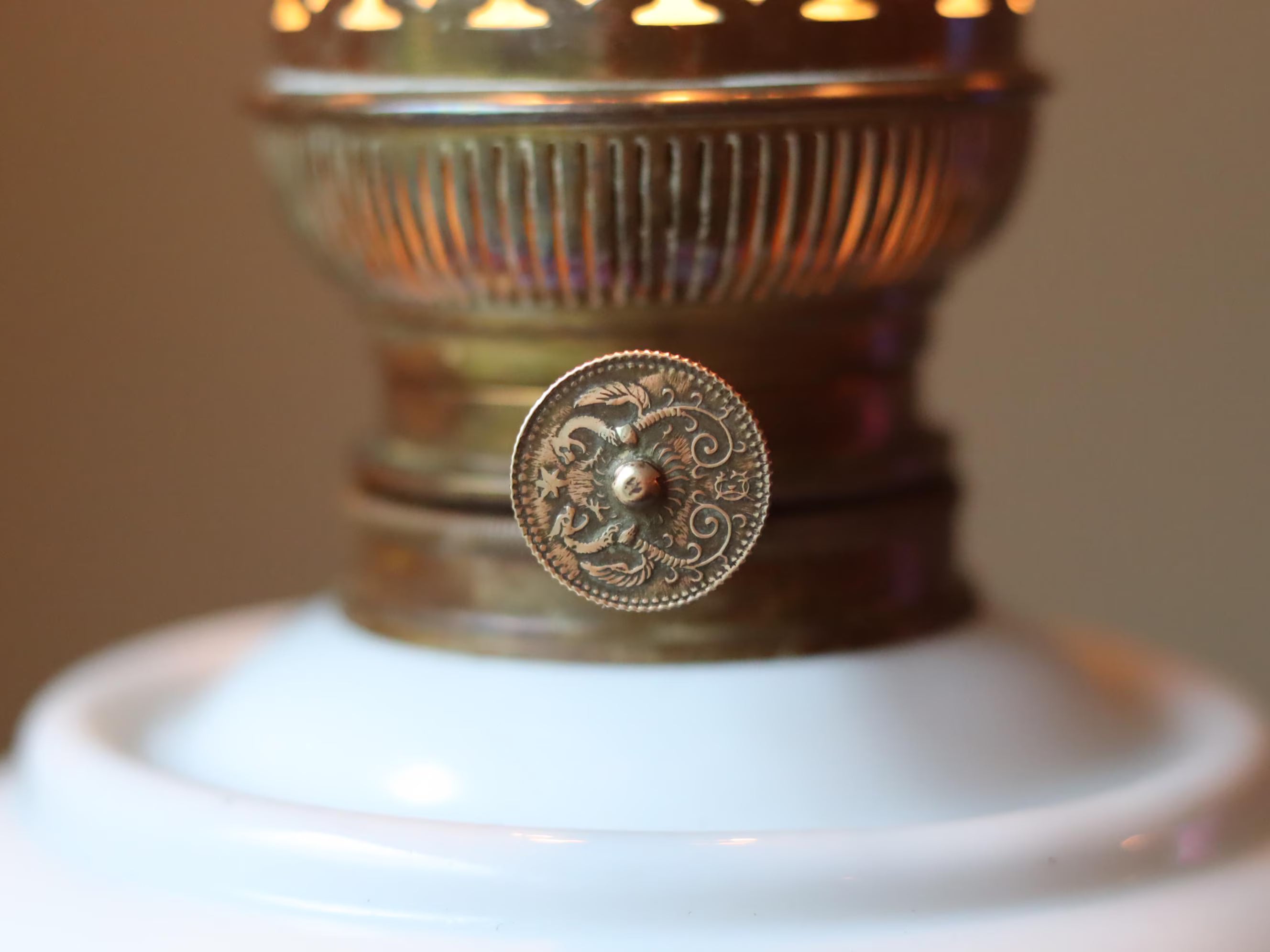 Extra-Large Antique Oil Lamp – Ehrich & Graetz Matador Burner (c.1900)