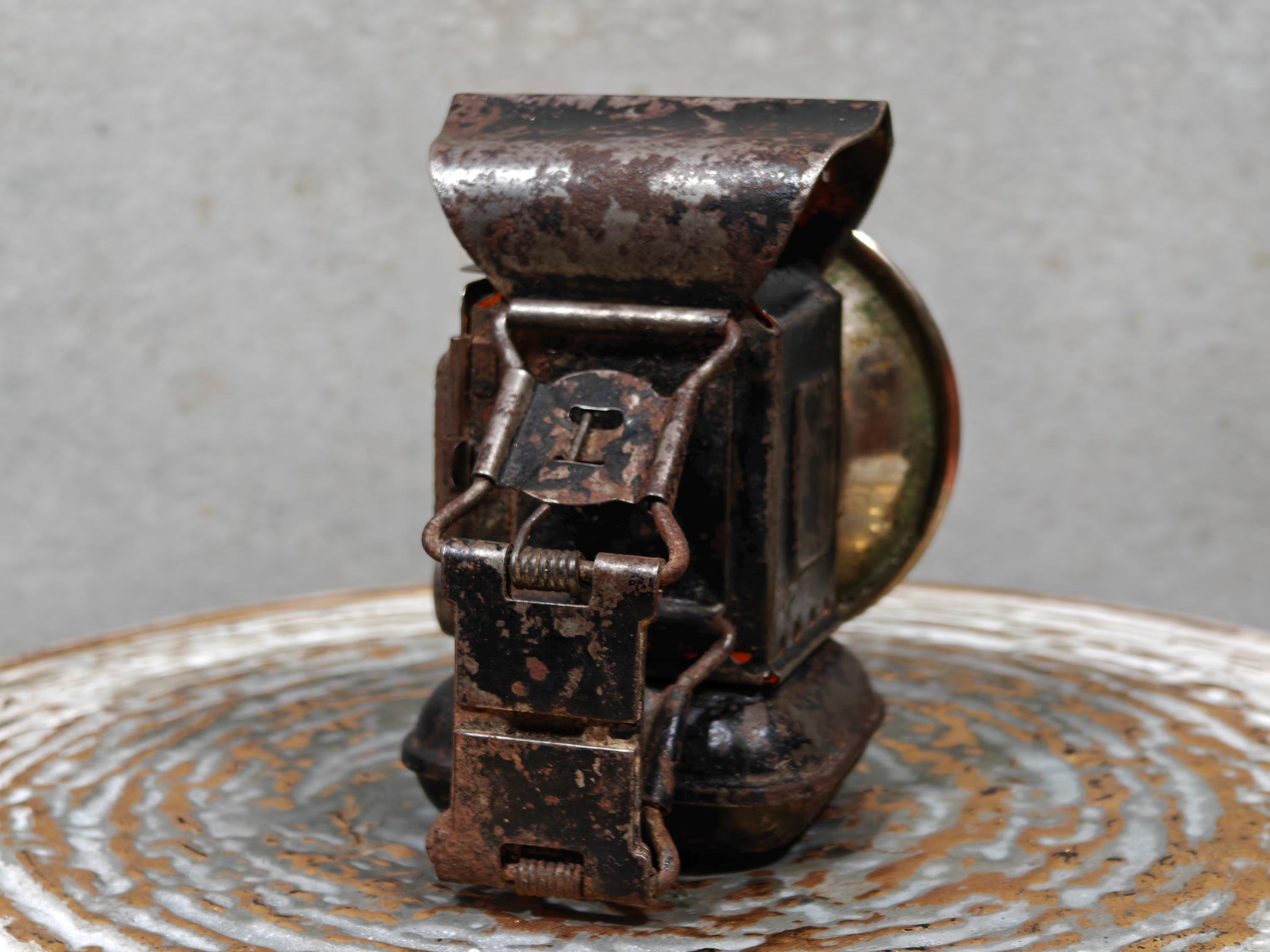 Rare Vintage Luxor Bicycle Oil Lamp – French La Coursière Model (1920s–1930s)