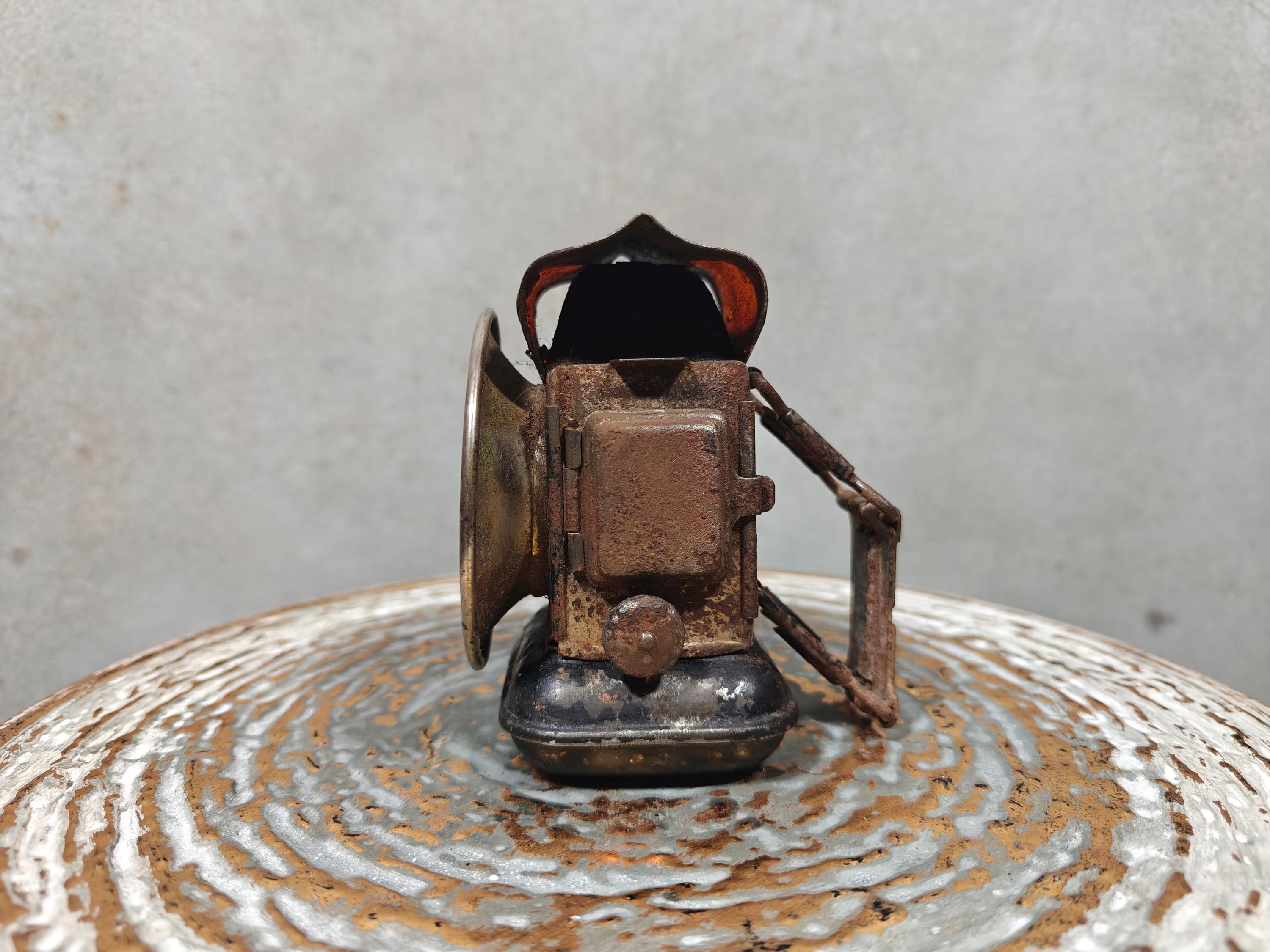 Rare Vintage Luxor Bicycle Oil Lamp – French La Coursière Model (1920s–1930s)