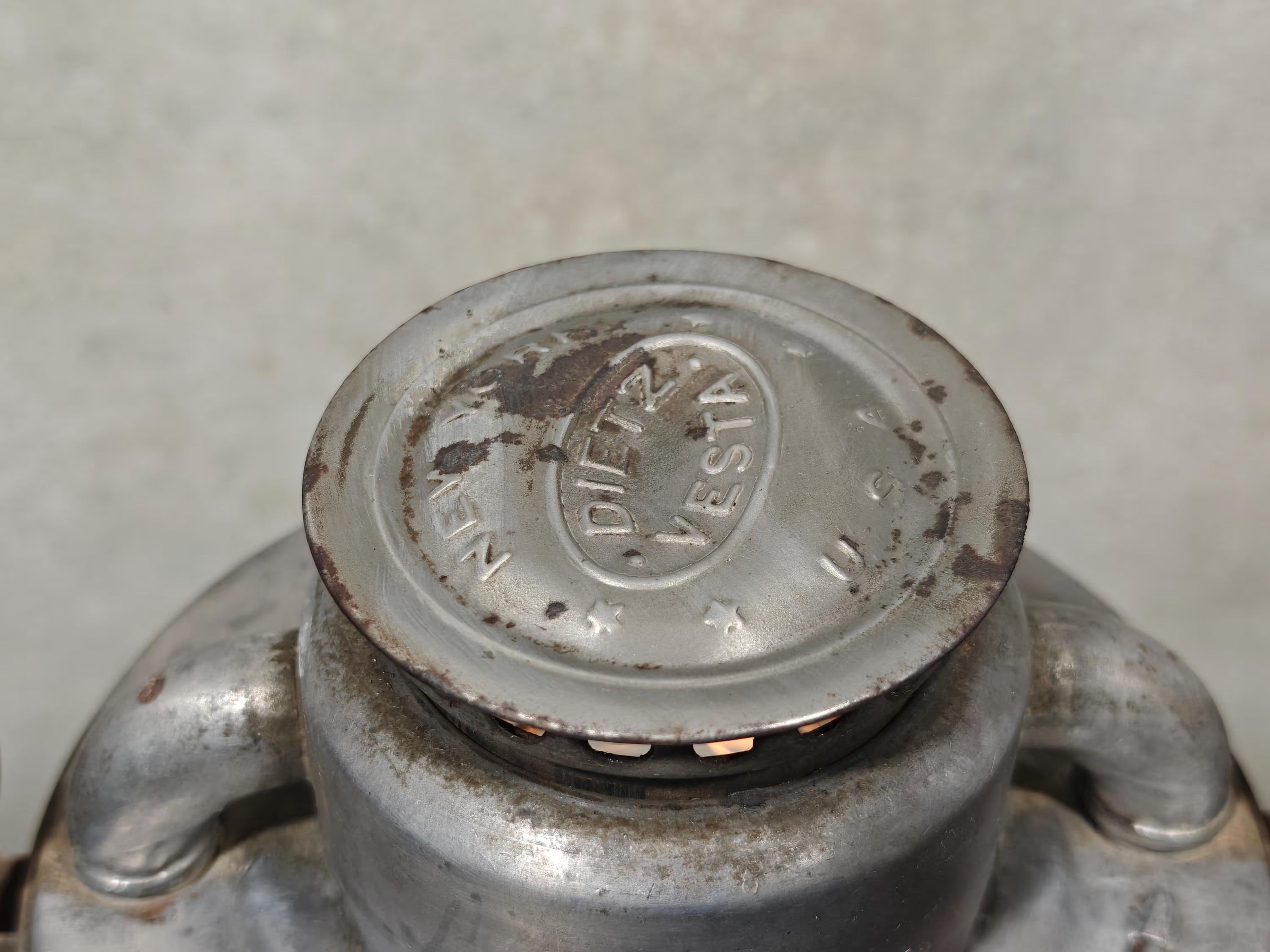 Vintage Dietz Vesta Hurricane Lantern – 1944 American Railroad Lamp