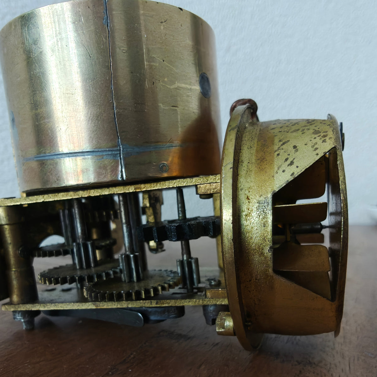 Extremely Rare “Improved Hitchcock Lamp” – Oil Lamp with Integrated Fan – USA, 1895–1905 – Fully Working